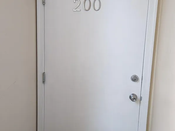 1422 E Baltimore St #200, Baltimore, MD 21231