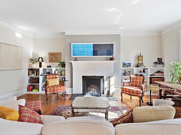 3rd image of 525 W 238th St APT 3B