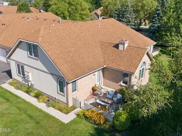 312 Turnbury Ln, Perrysburg, OH 43551
