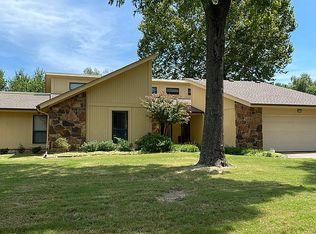 9935 S Irvington Ave, Tulsa, OK 74137