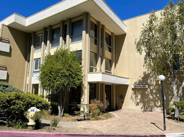 10 Scenic Way APT 302, San Mateo, CA 94403