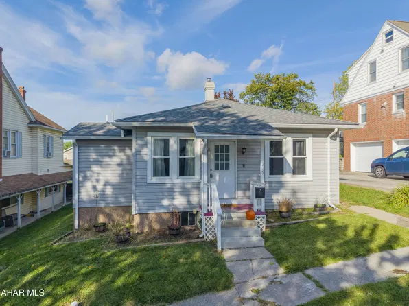 225 Calder St, Altoona, PA 16602