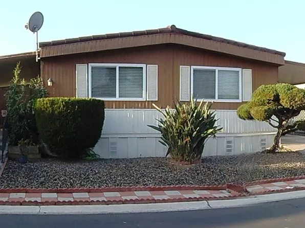 1322 Shadowglen Way, Corona, CA 92882