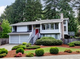 4607 NE 203rd Ct, Lake Forest Park, WA 98155