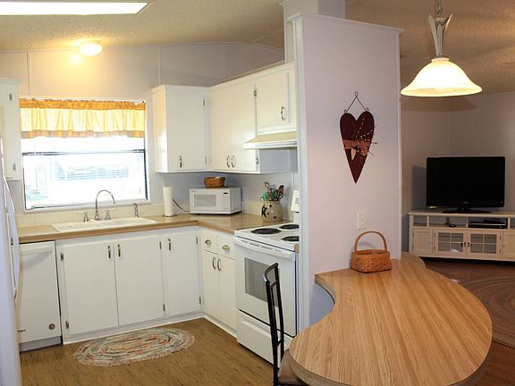 4th image of 37518 Oak Lake Dr