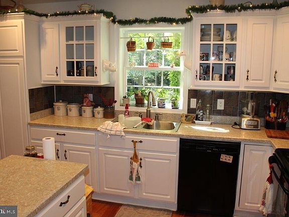 4th image of 11818 Whispering Pines Ln