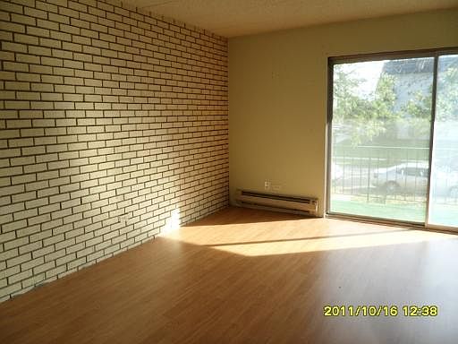 2nd image of 4030 W 97th St APT 103