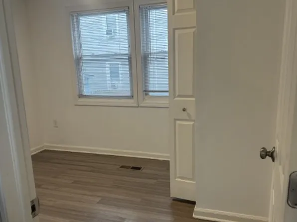 76 Congress St #2, Stamford, CT 06902