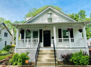 220 N Wilmette Ave, Westmont, IL