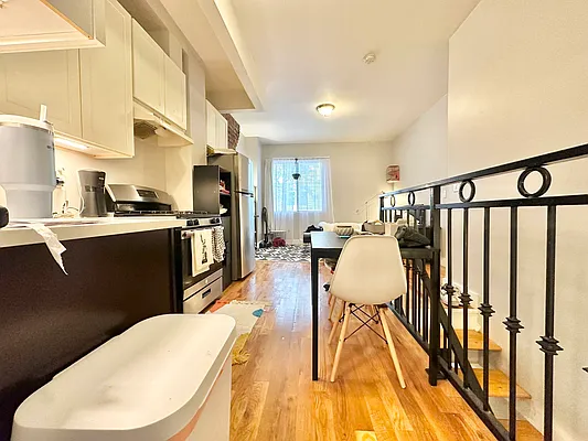 Rented by Doorway NYC, LLC | media 11