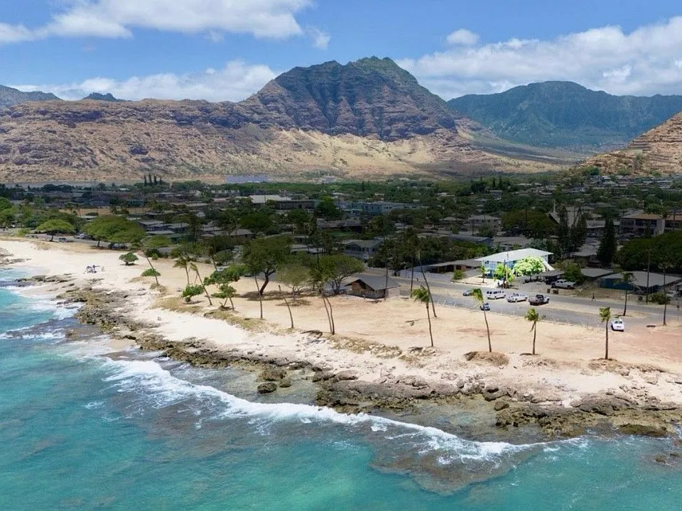 Pokai Bay St