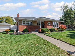 3365 Syckelmoore St, Trenton, MI 48183