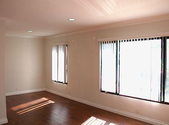 3rd image of 947 6th St APT E