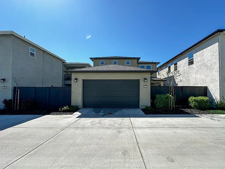 2957 Honey Opal Ave — Photo 35