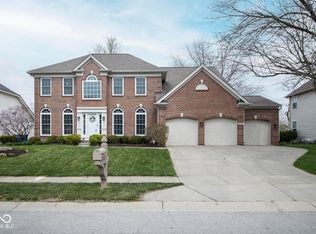 9963 Parkshore Dr, Fishers, IN 46038