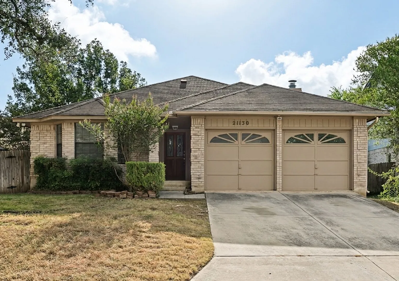 3-Bedroom Single Story Home In Encino Park — Photo 1