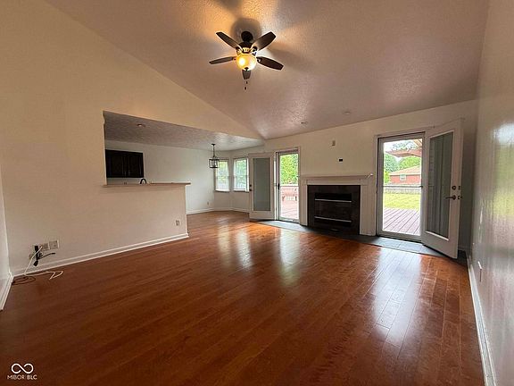 4th image of 3327 Boxwood Dr