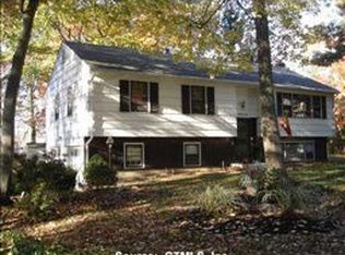 85 Essex Dr, Milford, CT 06460