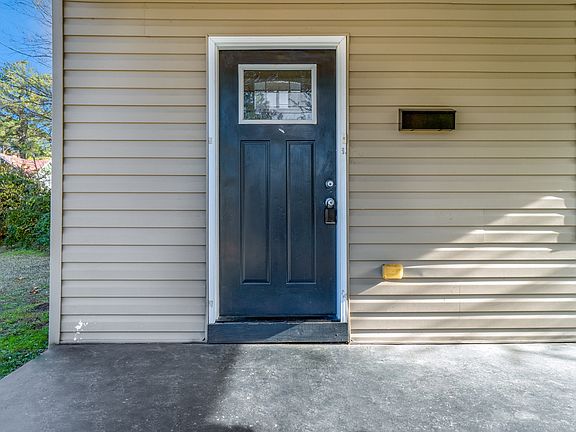 4th image of 1552 Fleetwood Ave