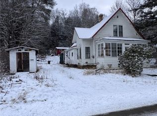 3288 W Valley Rd, Smethport, PA 16749