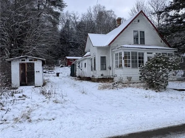 3288 W Valley Rd, Smethport, PA 16749