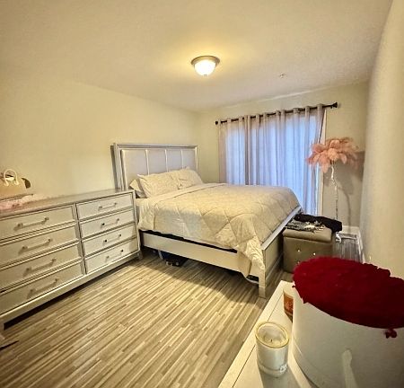 4th image of 118 Oraton St