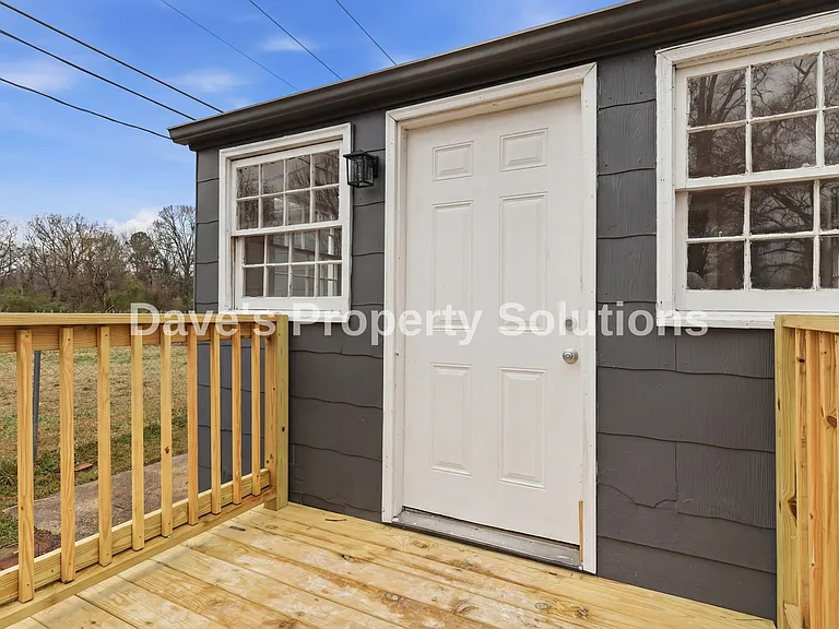 829 W Terrell St — Photo 20