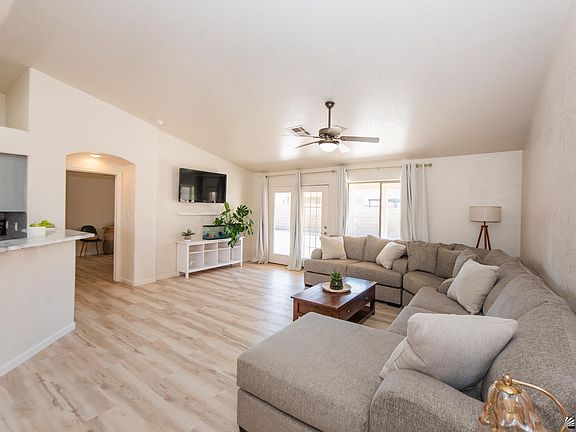 4th image of 10153 E 38th Pl