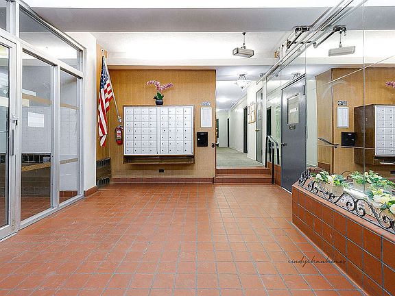 3rd image of 7445 Yellowstone Blvd