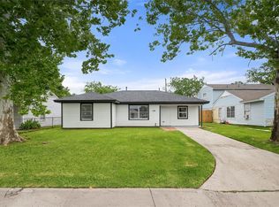 2308 Garvey Dr, Pasadena, TX 77506