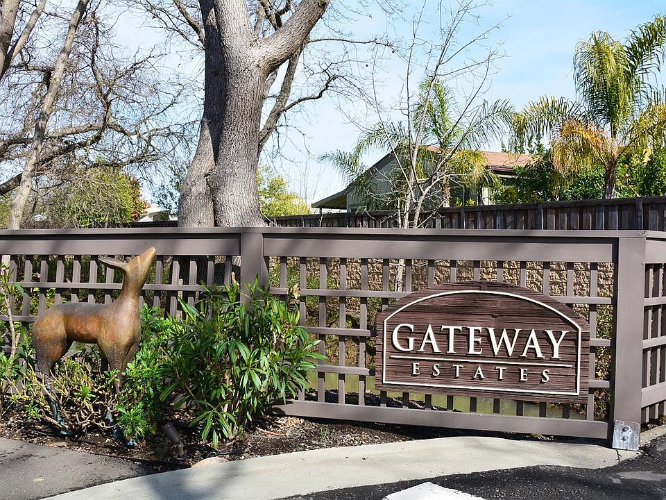 1st image of 161 Port Cir