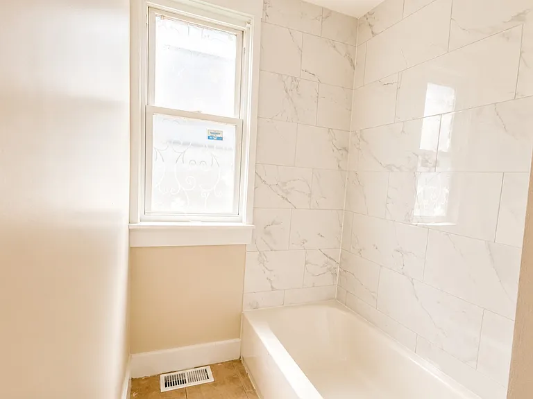 48 Fulton St #1 — Photo 4