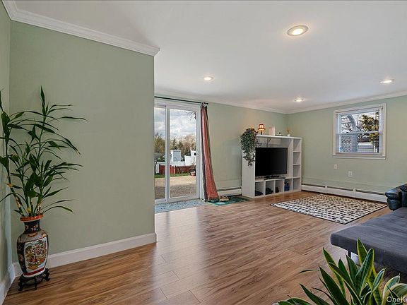 5th image of 7 Plainview Road