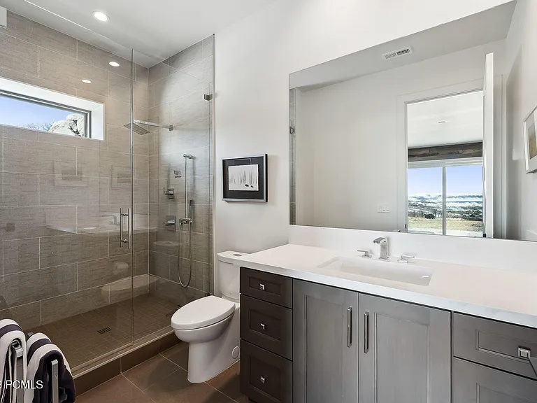 3450 E Ridgeway Dr — Photo 57