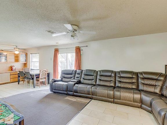 4th image of 4530 Hanover Dr