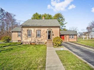 282 Wells St, Greenfield, MA 01301