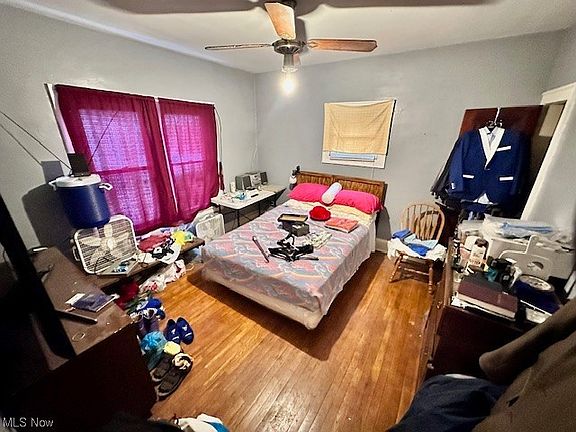 5th image of 801 Hoover Ave