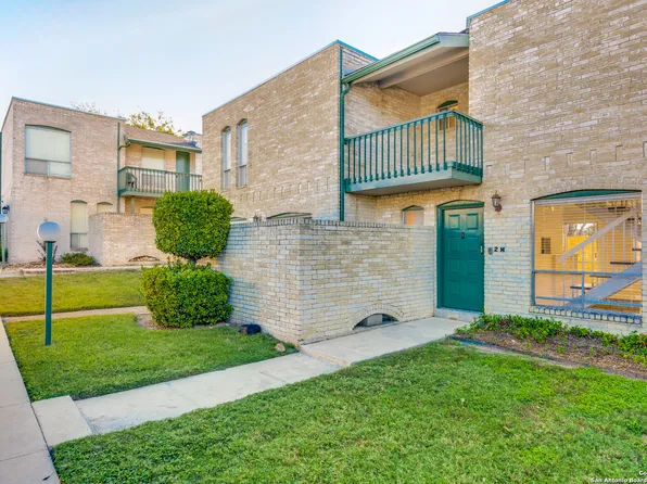 9915 Powhatan Dr #H-2, San Antonio, TX 78230