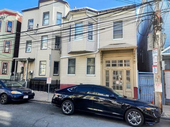 403-405 Saratoga St, Boston, MA 02128