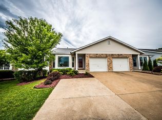 1747 Summergate Estates Dr, Saint Peters, MO