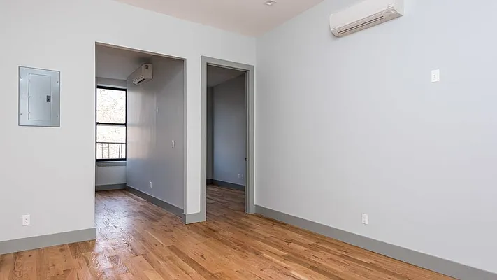 Rented by Nooklyn NYC LLC | media 42