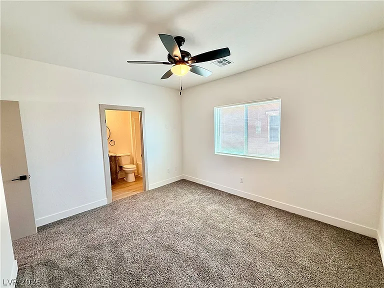 461 E Comstock St #2 — Photo 8