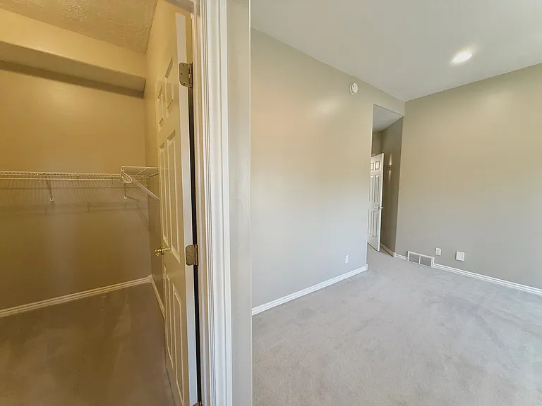 825 N Capitol Blvd — Photo 78