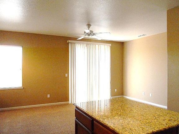 4th image of 10692 Sellers Cir