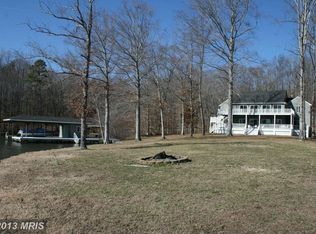 1076 Moody Town Rd, Bumpass, VA 23024