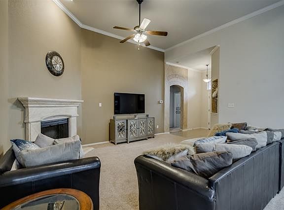 5th image of 1029 Sunderland Ln