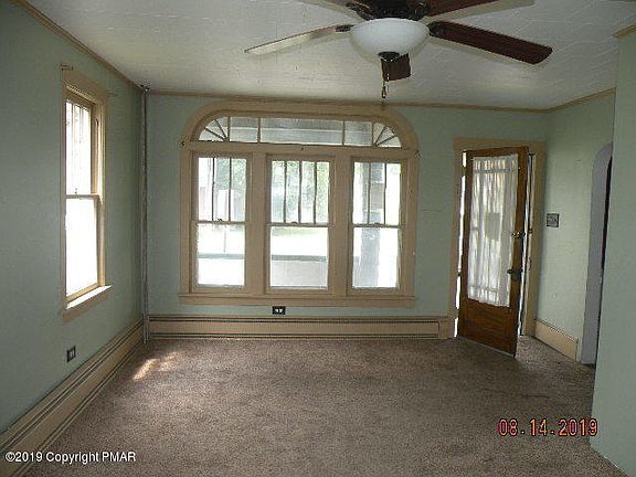 3rd image of 109 N Lehigh Ave