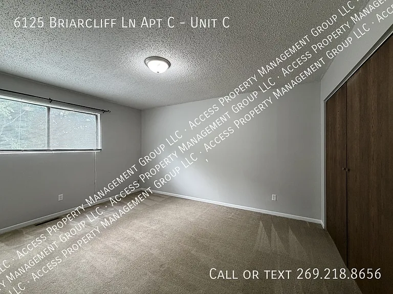 6125 Briarcliff Ln #C — Photo 6