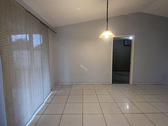 5th image of 637 Mesilla Dr