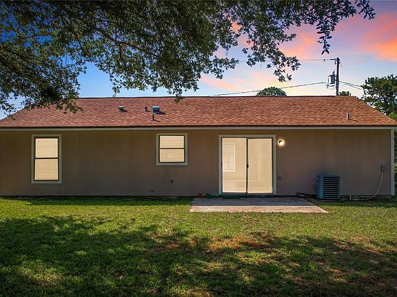 3rd image of 3118 NEWHOPE DRIVE